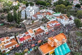 Santa Lucía celebra la Romería de Los Labradores bajo la lluvia entre parrandas y bailes