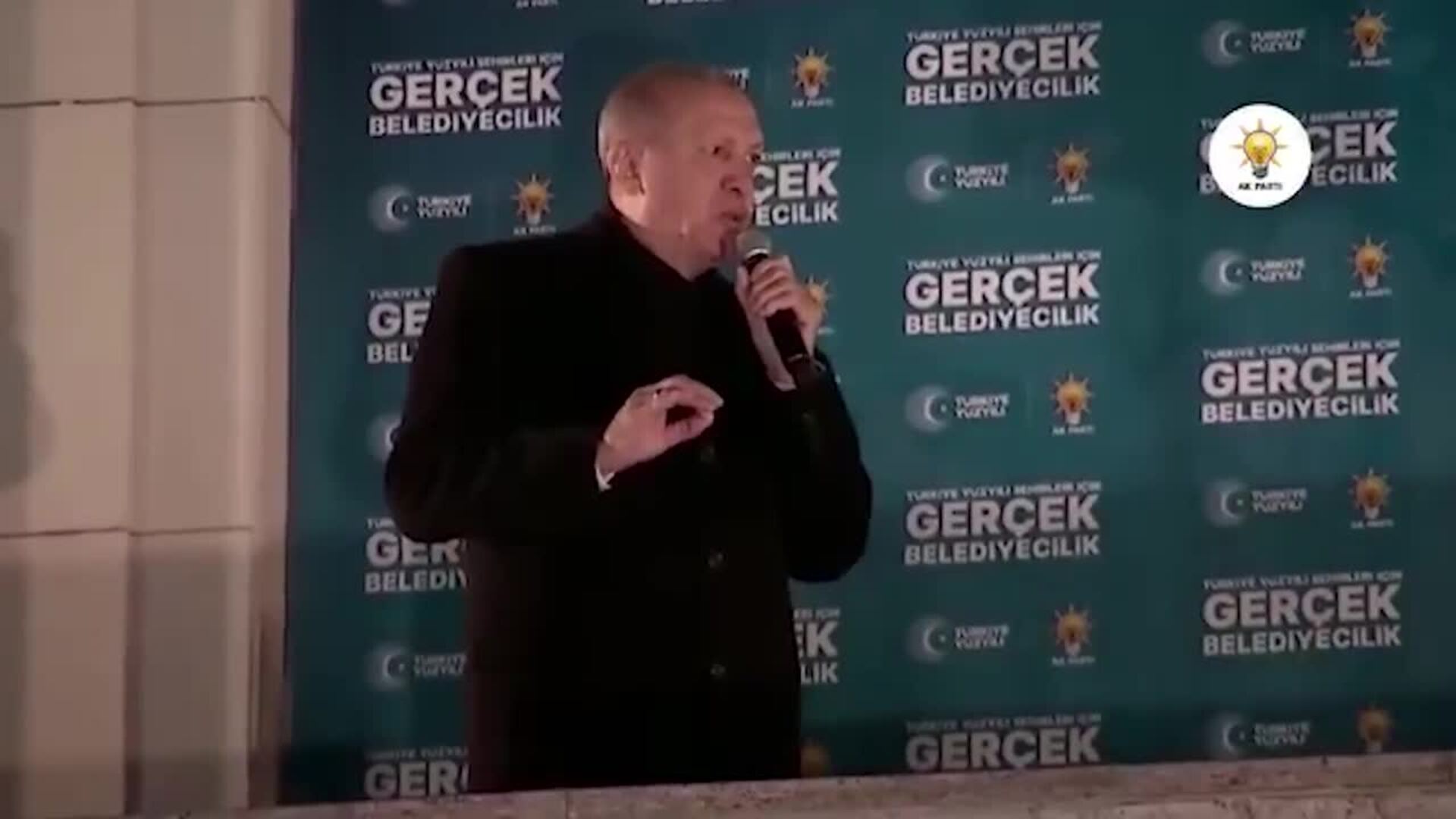 La oposición turca se impone a Erdogan, que reconoce su "derrota" en las municipales