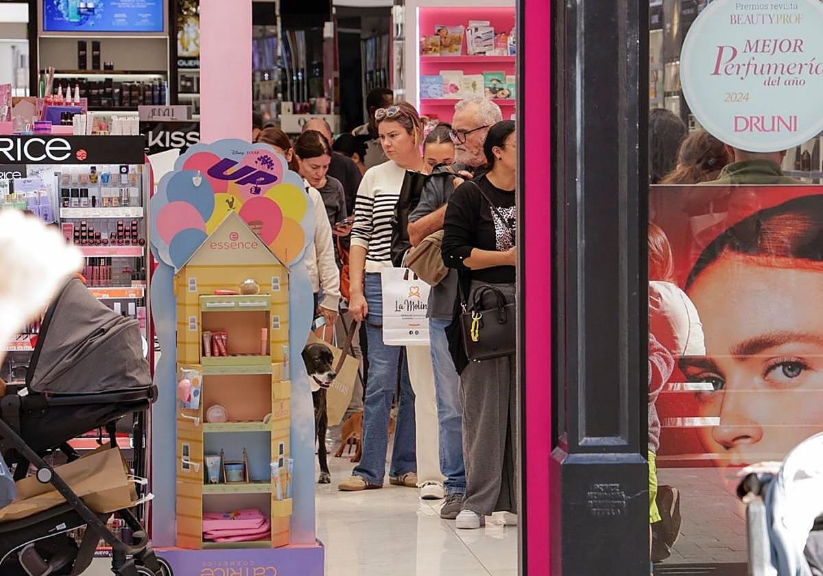 El comercio canario cierra su mejor campaña desde 2019