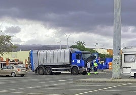 Camión de recogida de desechos.