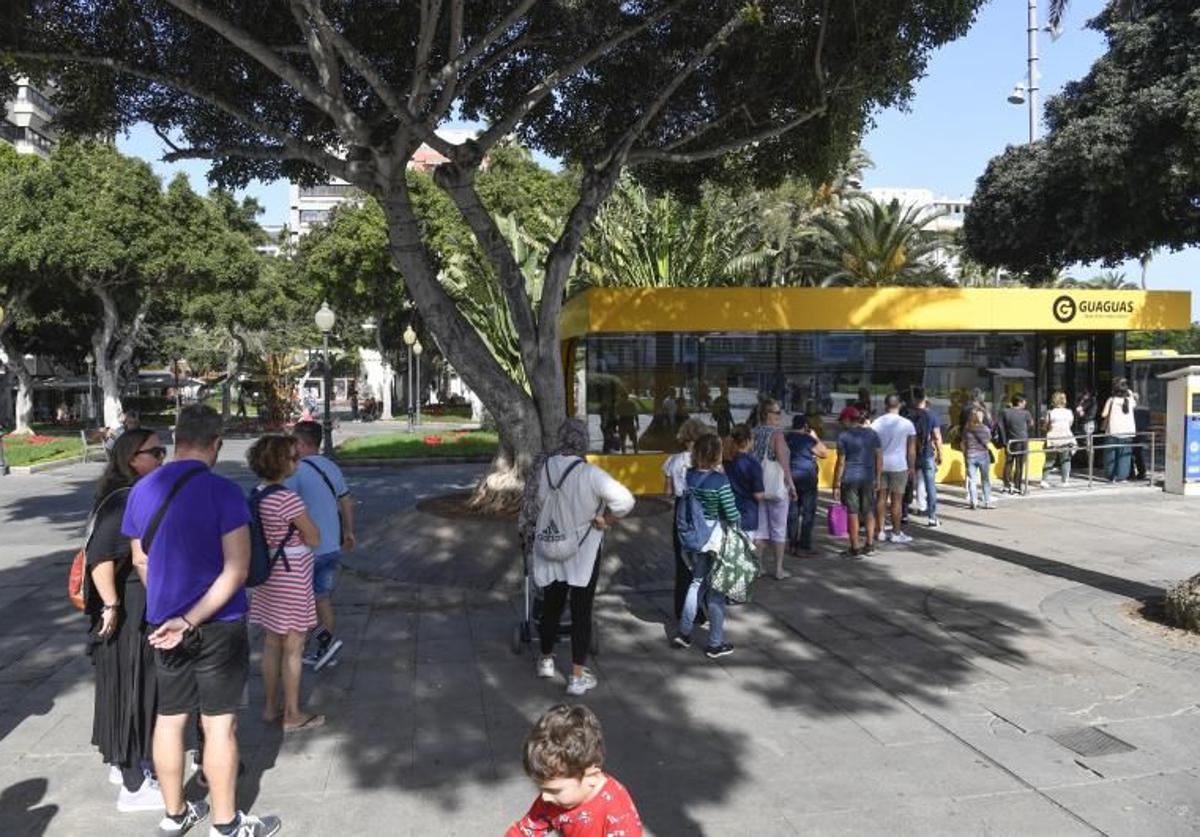 Las guaguas de Gran Canaria movieron a más de 104 millones de viajeros en 2024