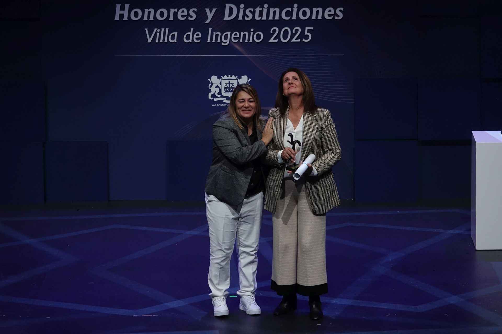 Entrega de Honores y Distinciones de Ingenio