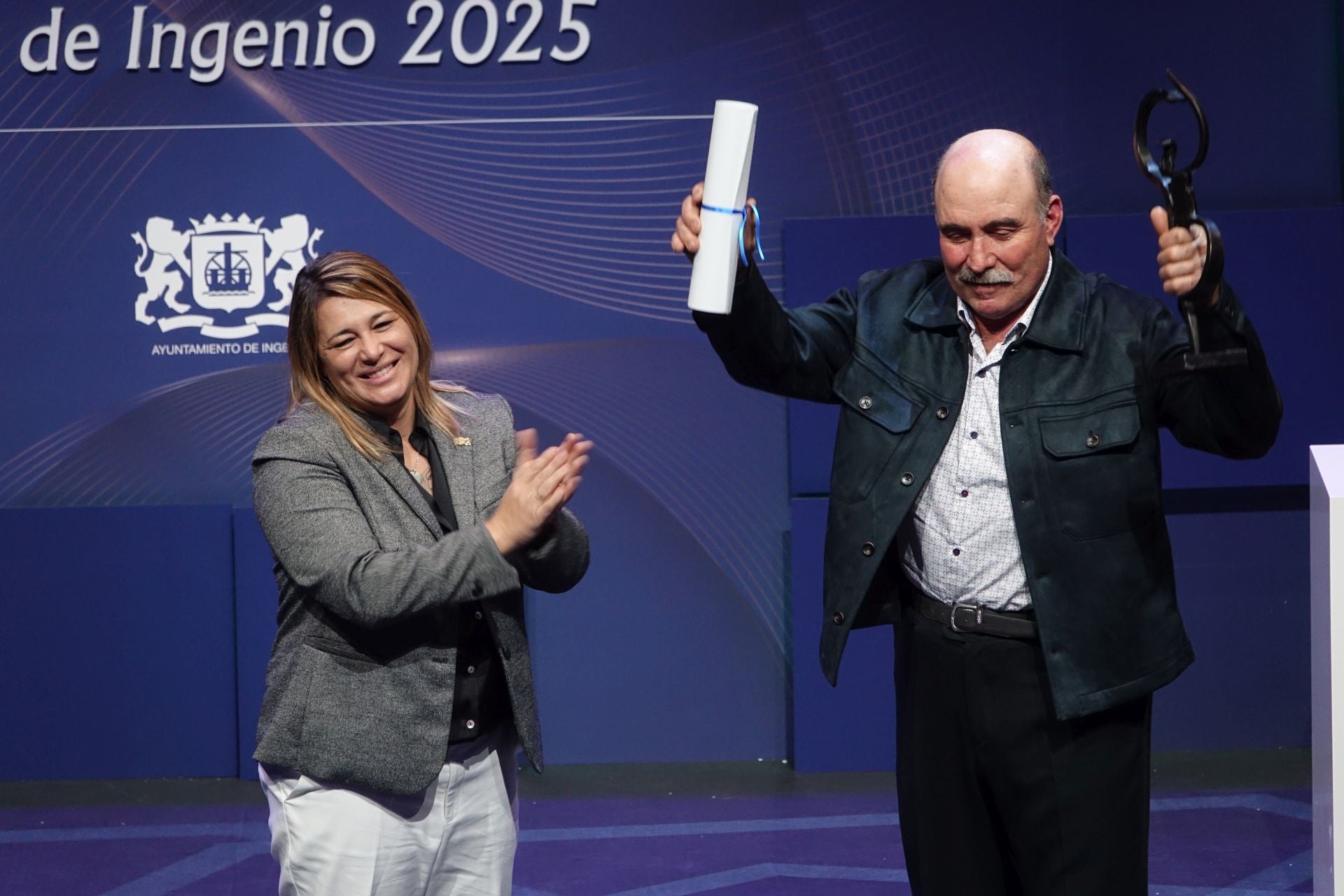 Entrega de Honores y Distinciones de Ingenio