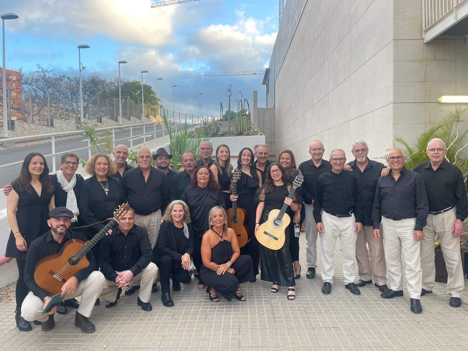 La Parranda Medio Jigo P'al Kilo es embajadora cultural de Valsequillo.