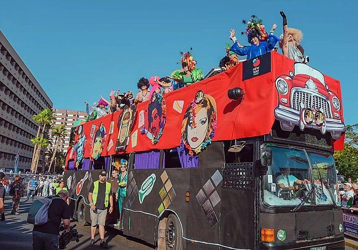 Foto de archivo de una carroza en la cabalgata de Maspalomas.