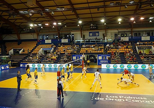 Panorámica del CID durante el encuentro.