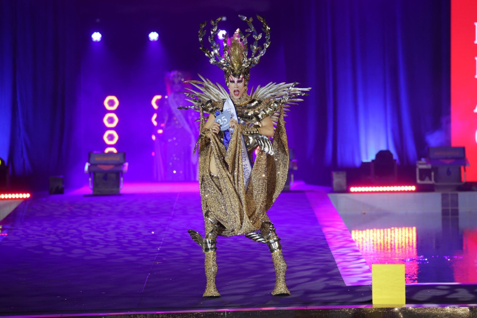 Las Palmas de Gran Canaria inaugura su carnaval con la presentación de los aspirantes al podio olímpico