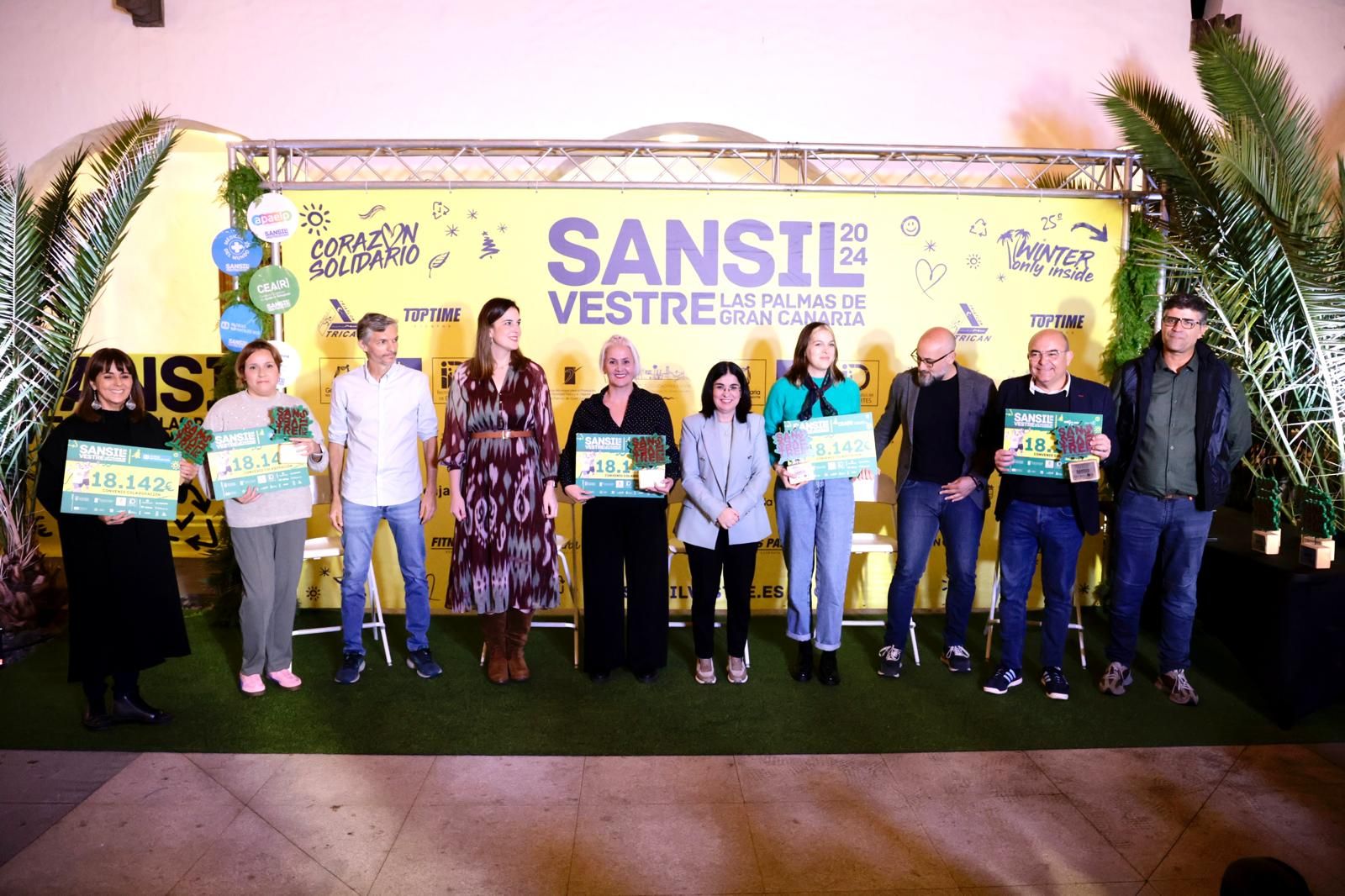 La entrega de cheques de la San Silvestre, en imágenes