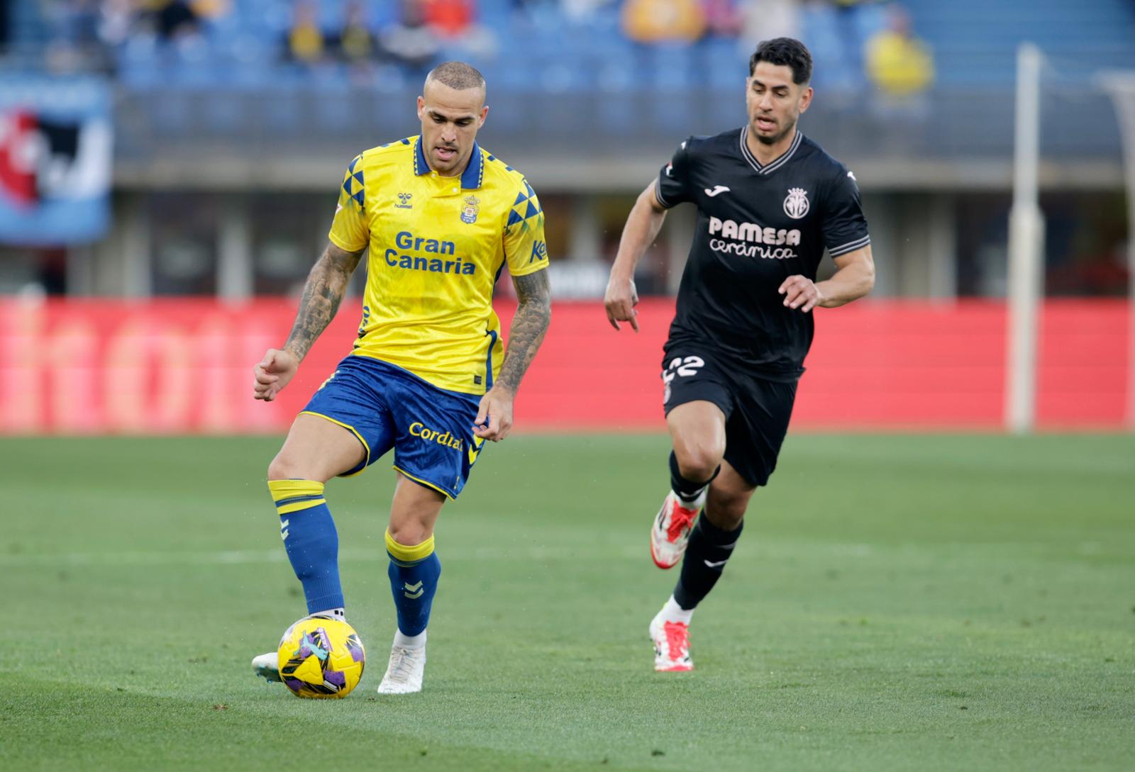 El duelo ante el Villarreal y el tributo a Kirian, en imágenes