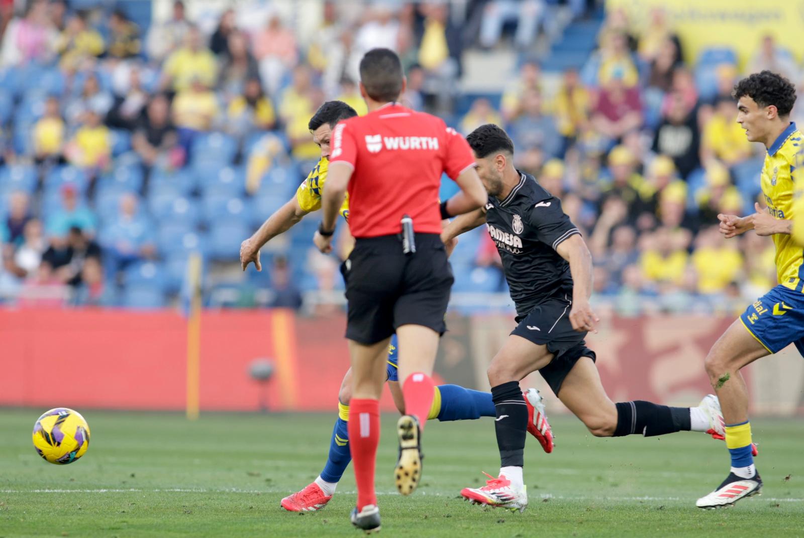 El duelo ante el Villarreal y el tributo a Kirian, en imágenes