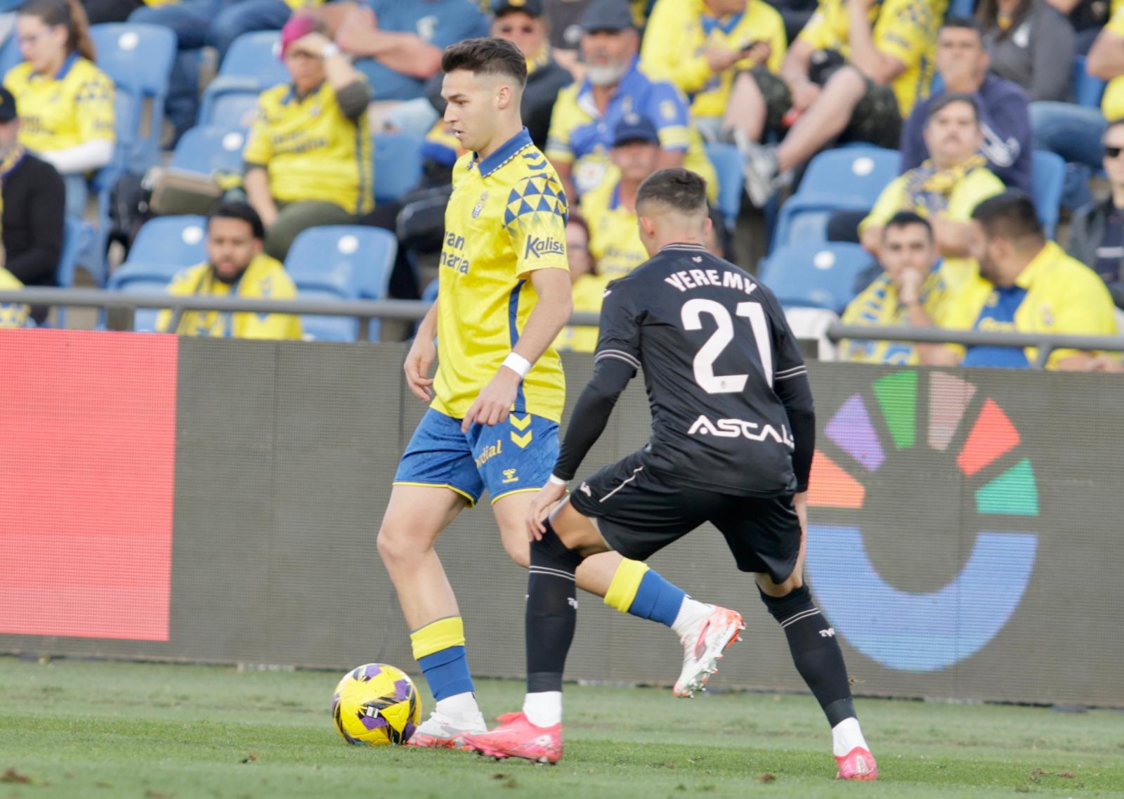 El duelo ante el Villarreal y el tributo a Kirian, en imágenes