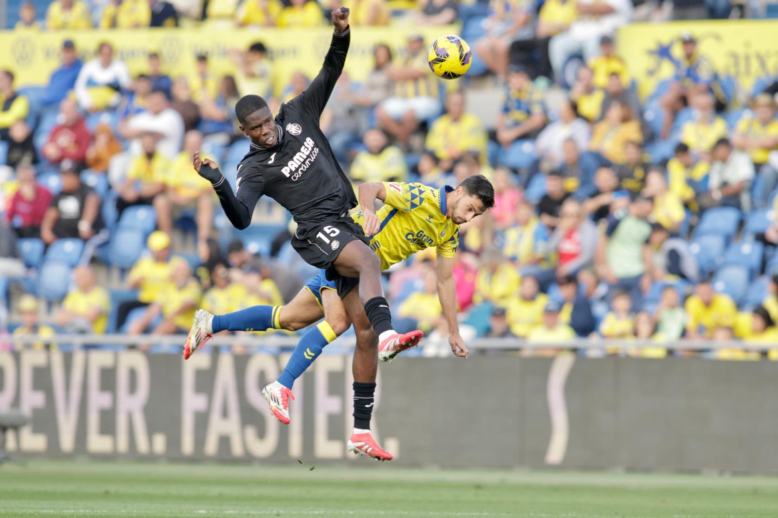 El duelo ante el Villarreal y el tributo a Kirian, en imágenes