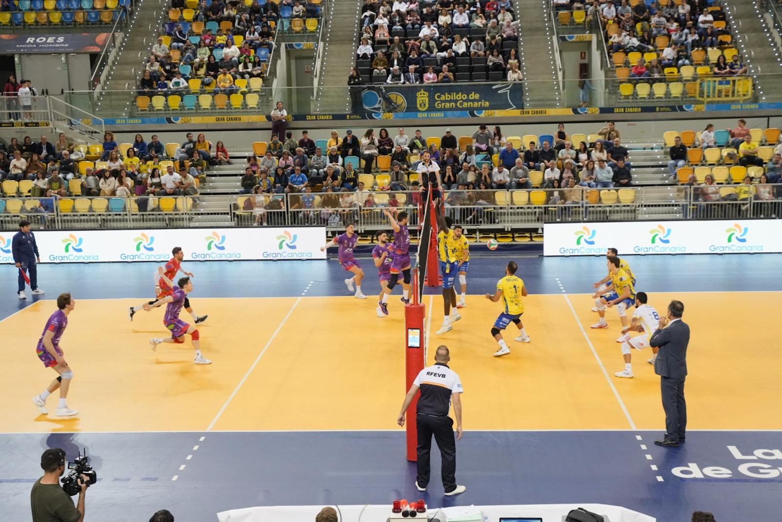 Todas las instantáneas del triunfo amarillo ante el Manacor