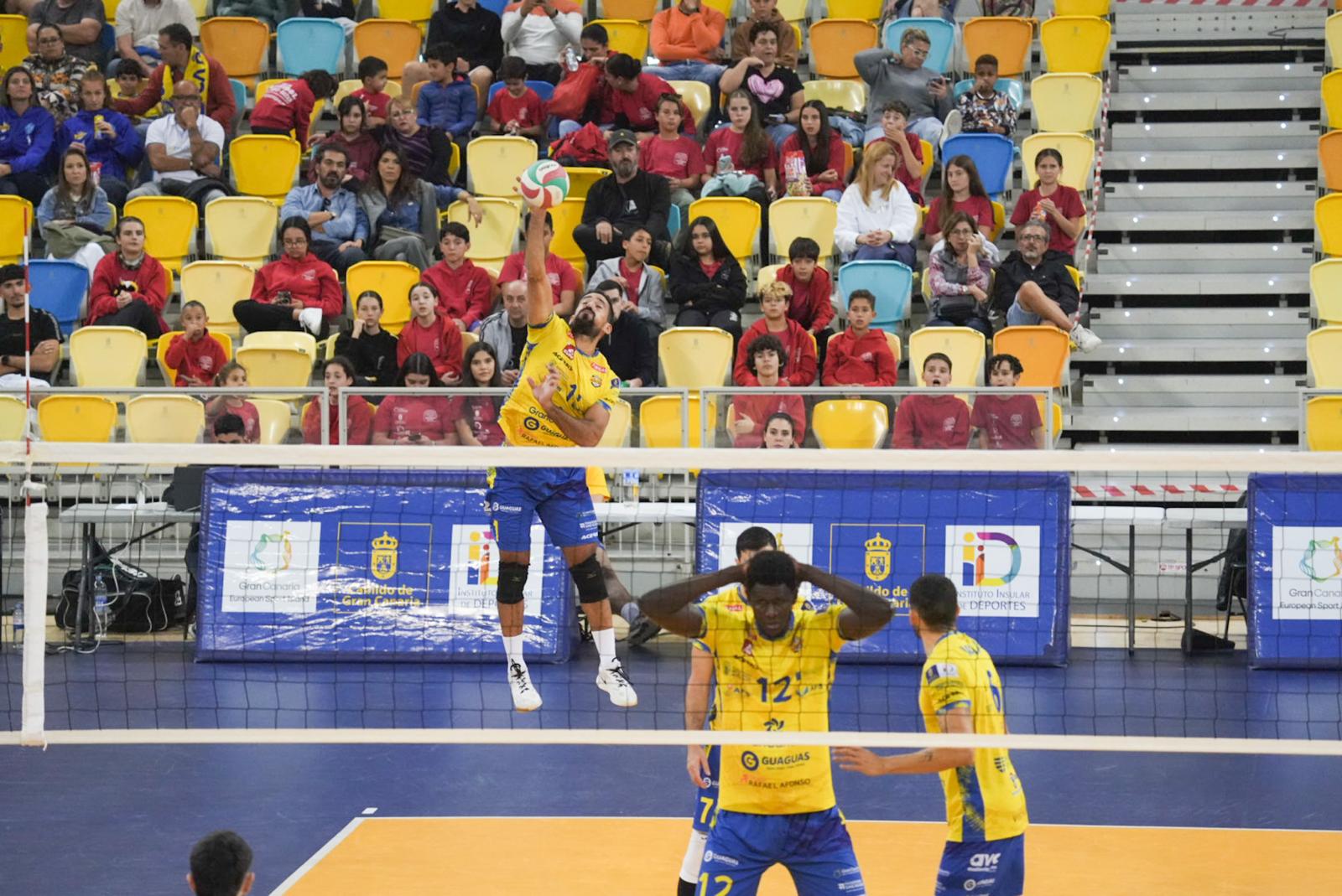 Todas las instantáneas del triunfo amarillo ante el Manacor