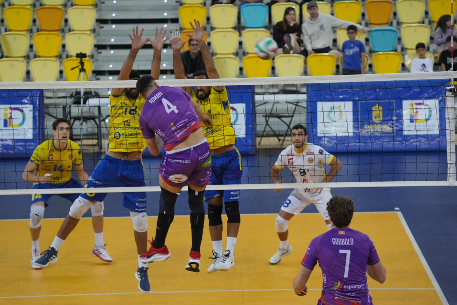 Todas las instantáneas del triunfo amarillo ante el Manacor