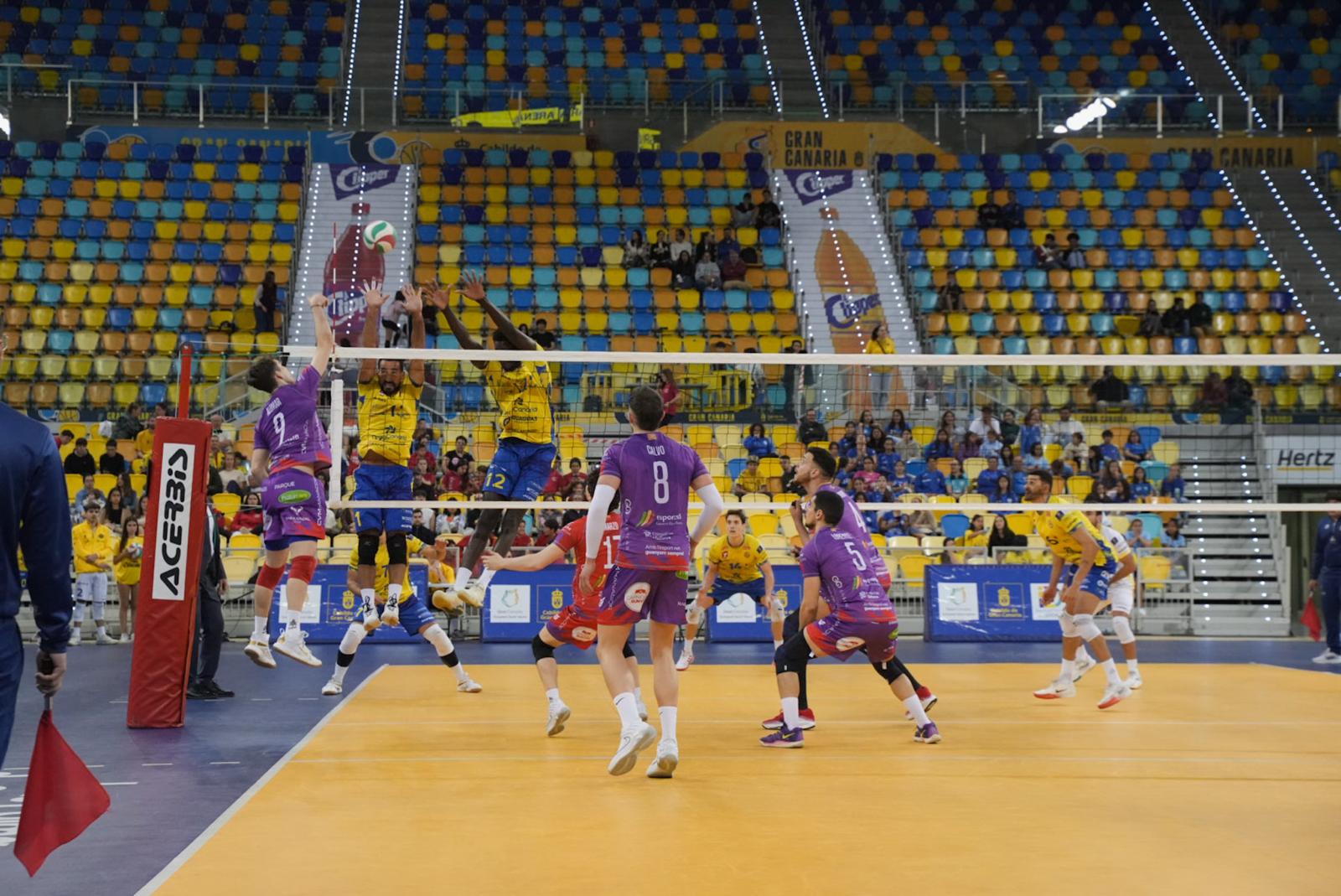 Todas las instantáneas del triunfo amarillo ante el Manacor