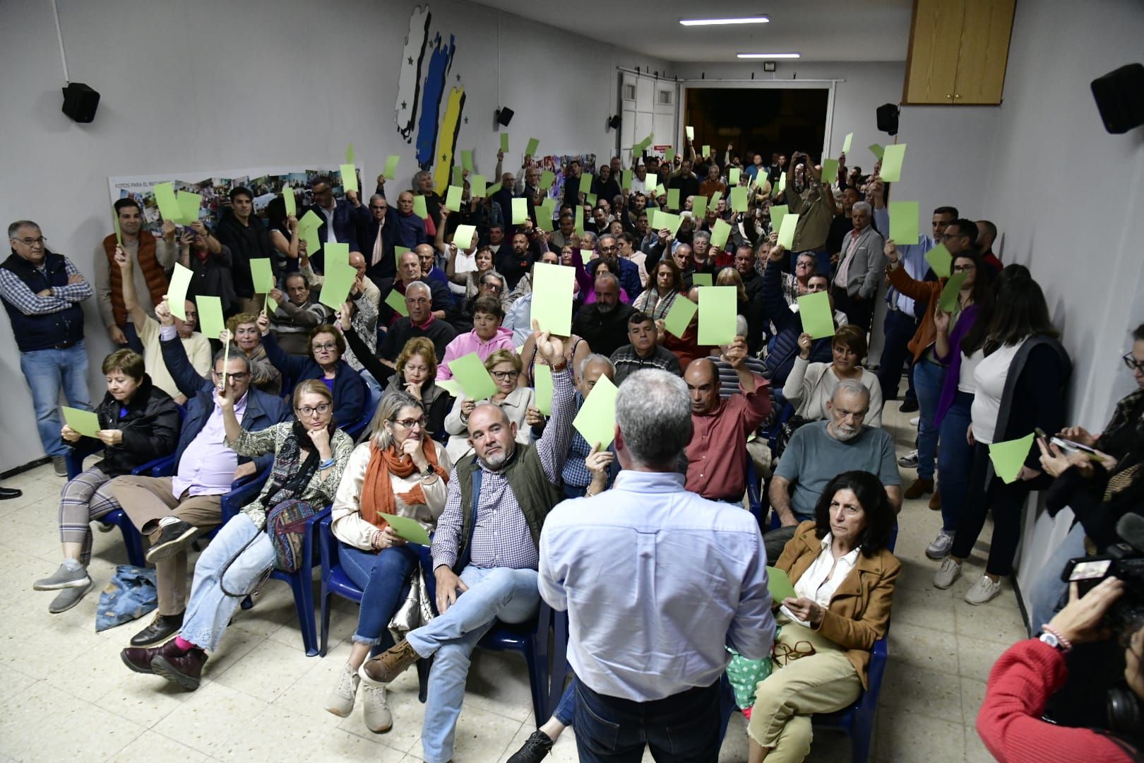 La asamblea de Roque Aguayro, en imágenes