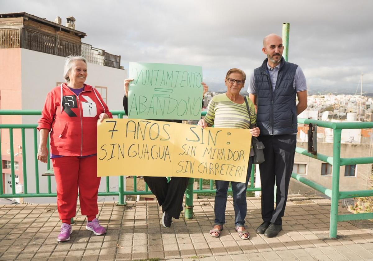 Vecinos de San Nicolás exigen la mejora del servicio de guaguas