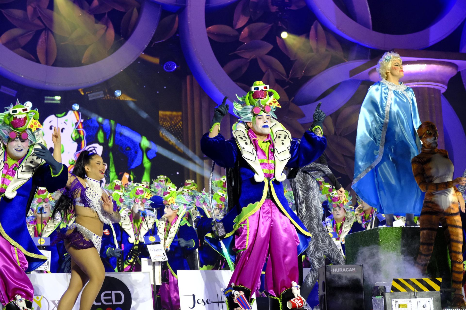 La primera fase de murgas adultas del carnaval de Las Palmas de Gran Canaria, en imágenes