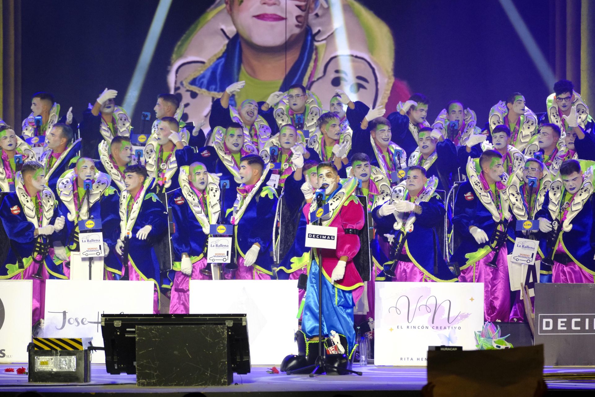 La primera fase de murgas adultas del carnaval de Las Palmas de Gran Canaria, en imágenes