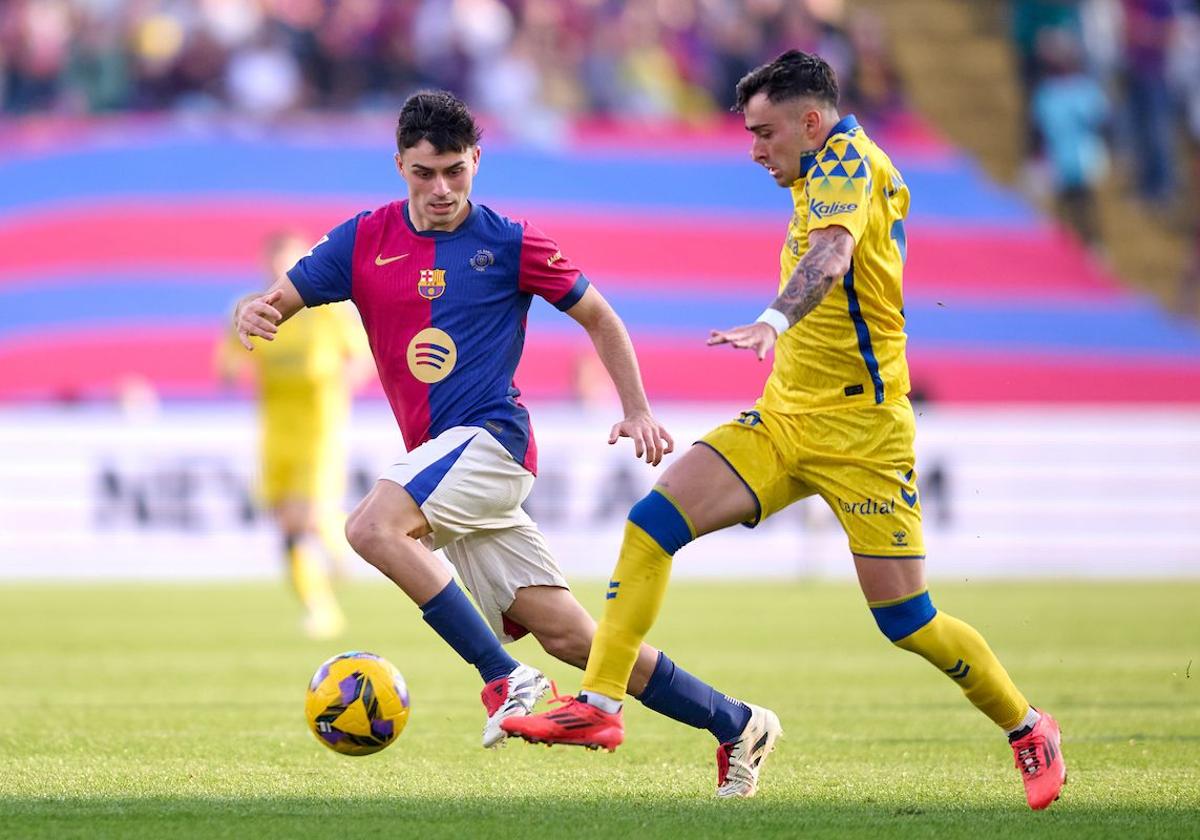 Moleiro y Pedri, excompañeros en la cantera de la UD, en el partido de la primera vuelta.