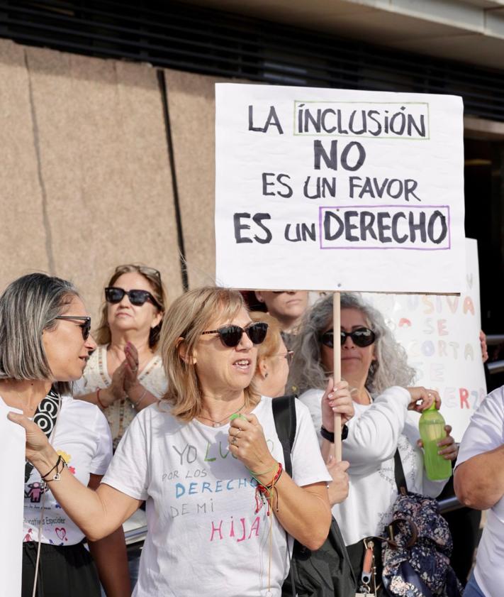 Imagen secundaria 2 - Diferentes momentos de la concentración.