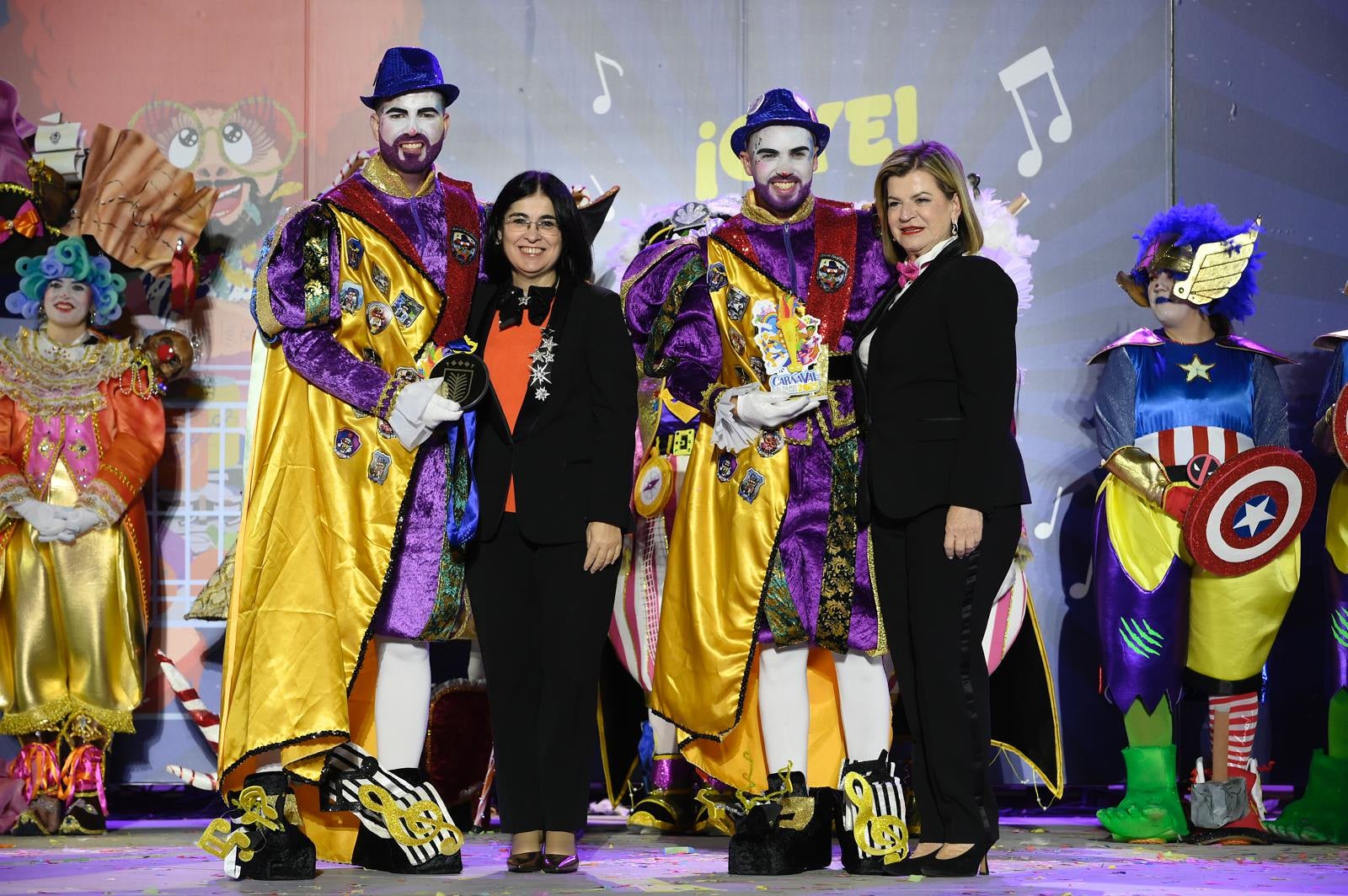 Magia y humor en la final de murgas del carnaval de Las Palmas de Gran Canaria