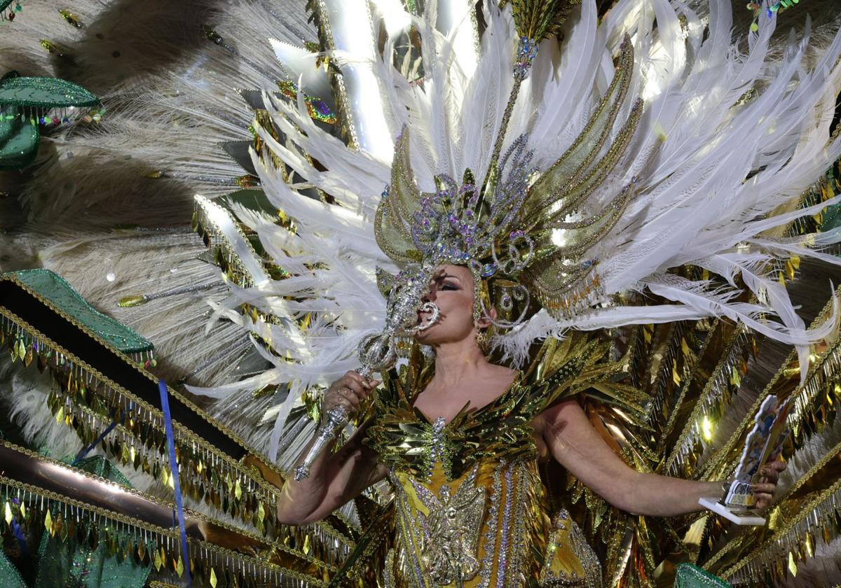 La gala de la gran dama del carnaval de Las Palmas de Gran Canaria, en imágenes