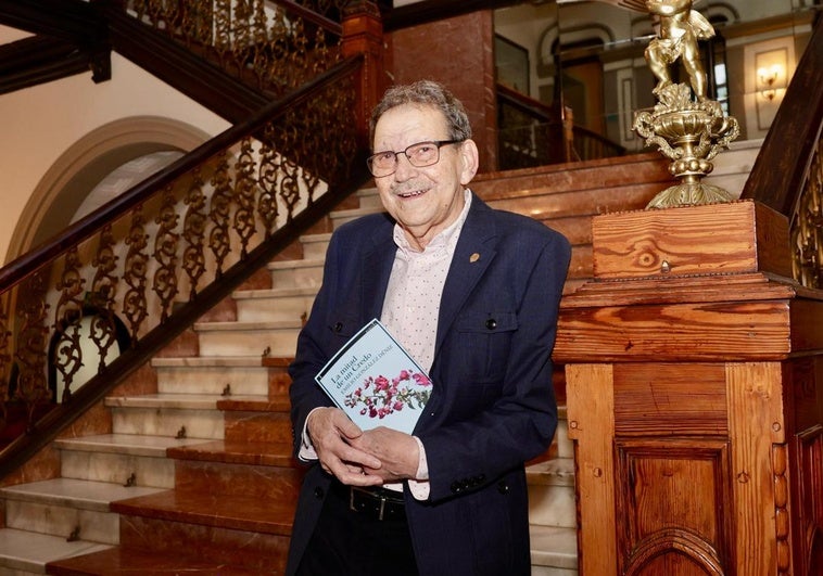 Emilio González Déniz, antes de la presentación en el Gabinete Literario.