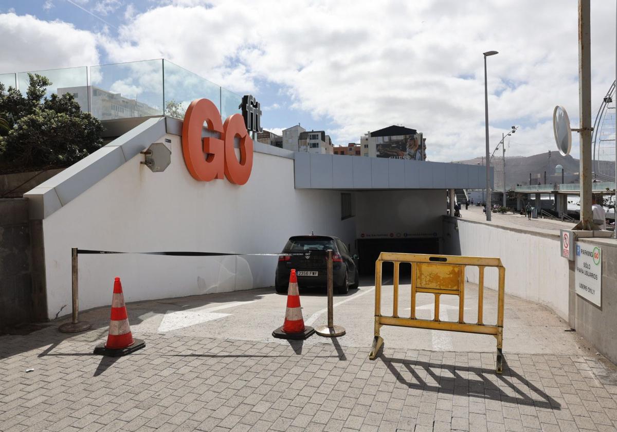 Un problema en el suelo cierra el Go Fit para revisar el edificio