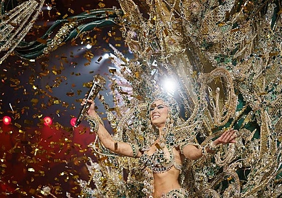Reina del carnaval de Santa Cruz de Tenerife.