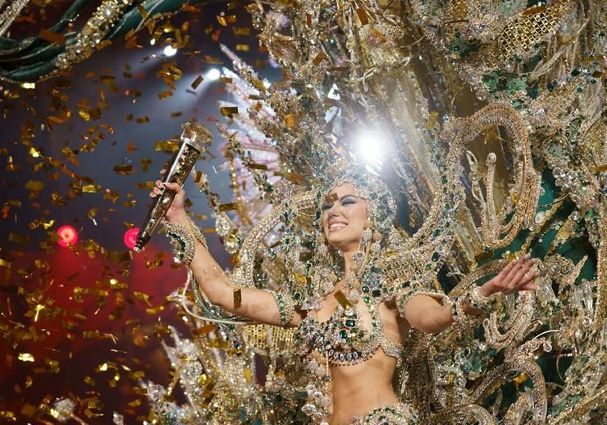 Reina del carnaval de Santa Cruz de Tenerife.