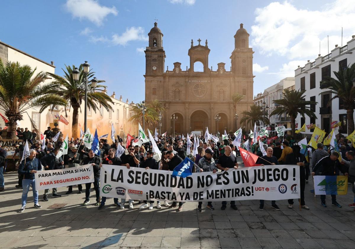 «Para Maluma sí hay, para seguridad no»