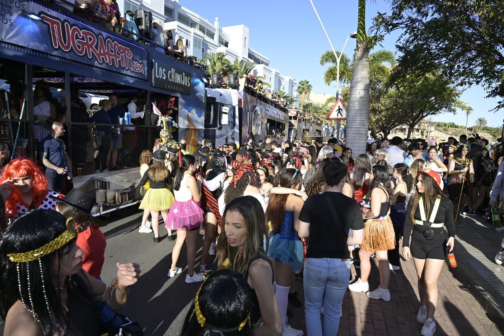 Gáldar sale a la calle a celebrar la cabalgata de su carnaval