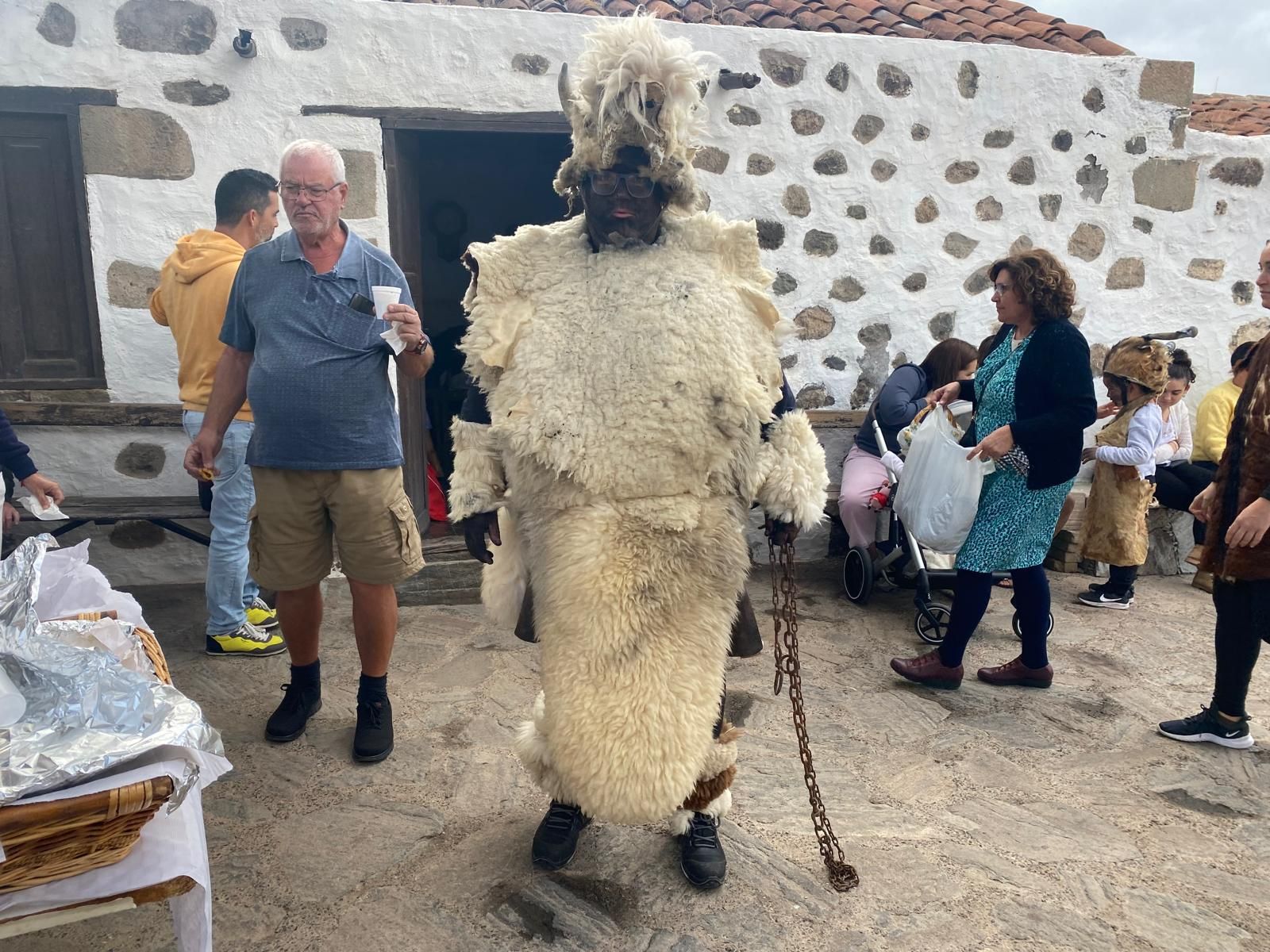 Estampida carnavalera de machos y cabras en La Aldea de San Nicolás