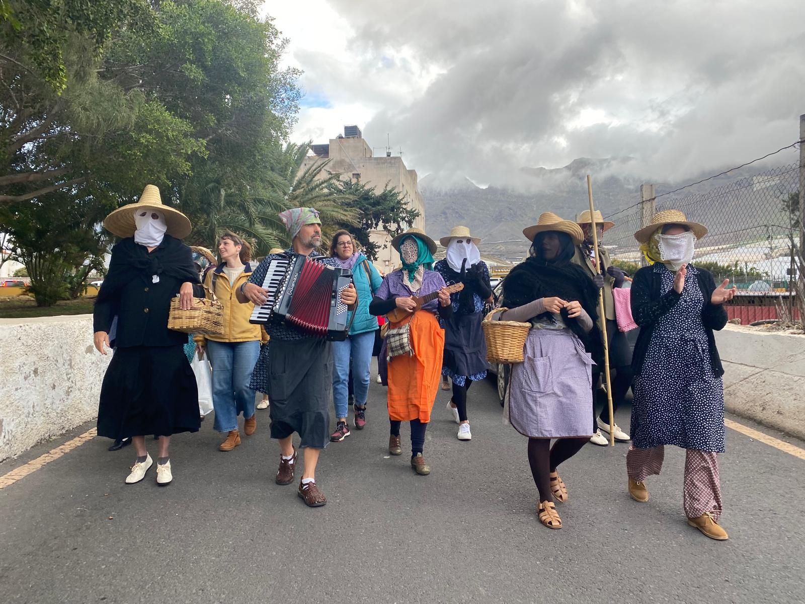 Estampida carnavalera de machos y cabras en La Aldea de San Nicolás