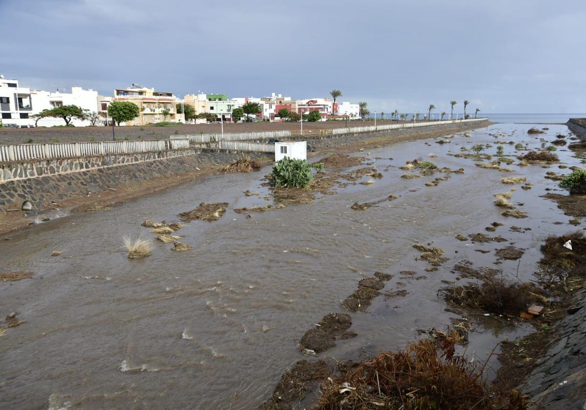 Las intensas lluvias se hacen con Arinaga