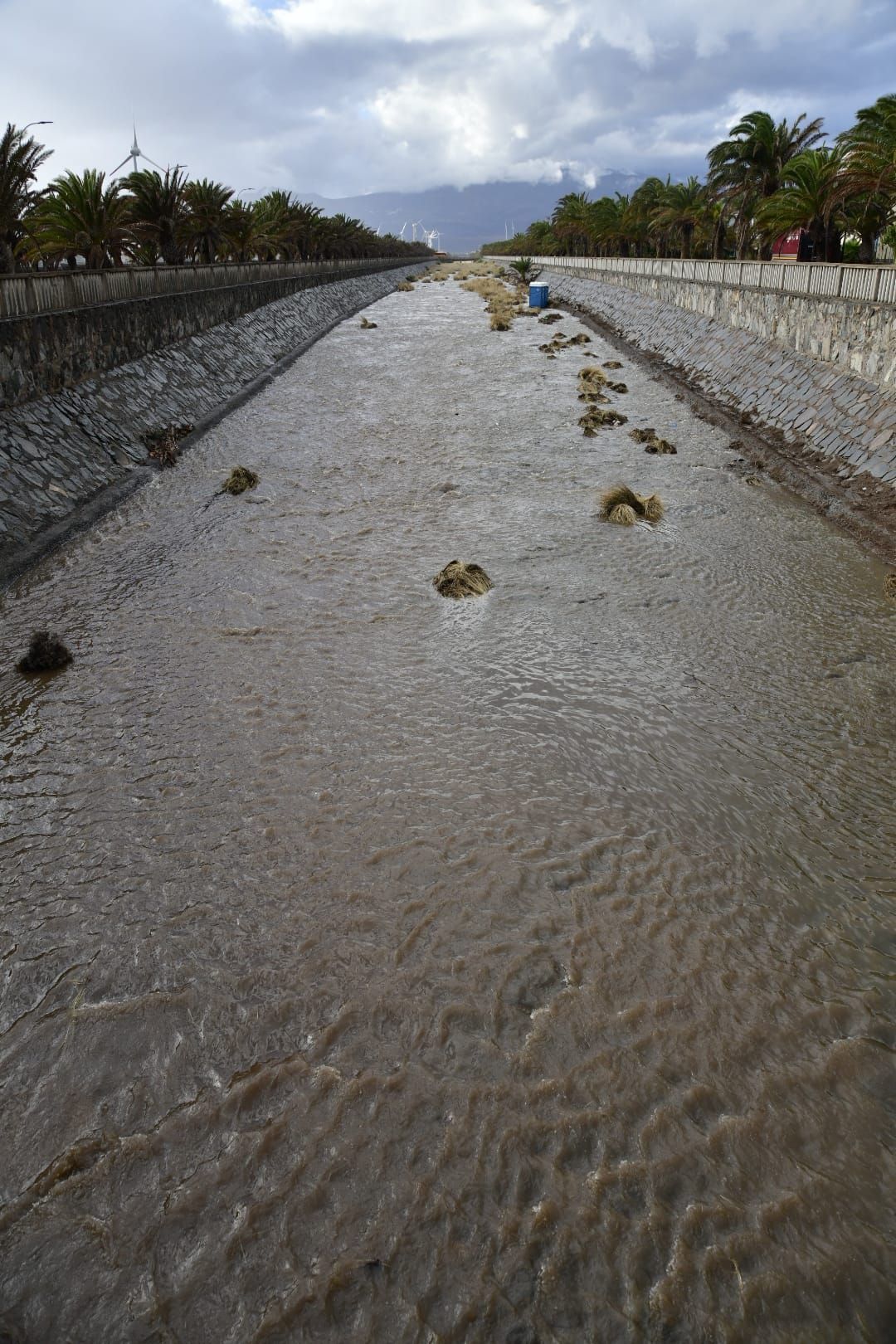 Las intensas lluvias se hacen con Arinaga