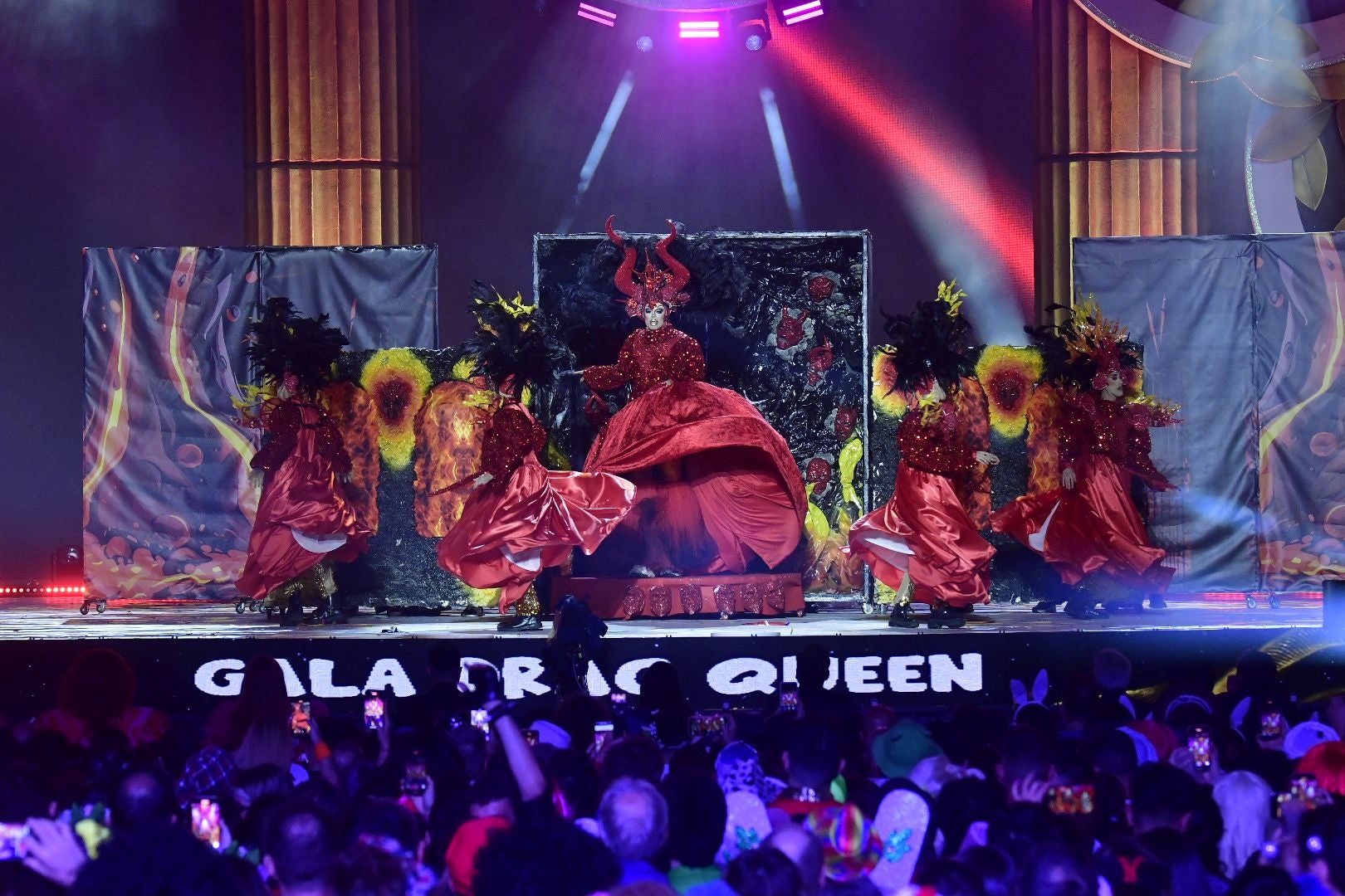 Las mejores imágenes de la gala drag del carnaval de Las Palmas de Gran Canaria 2025