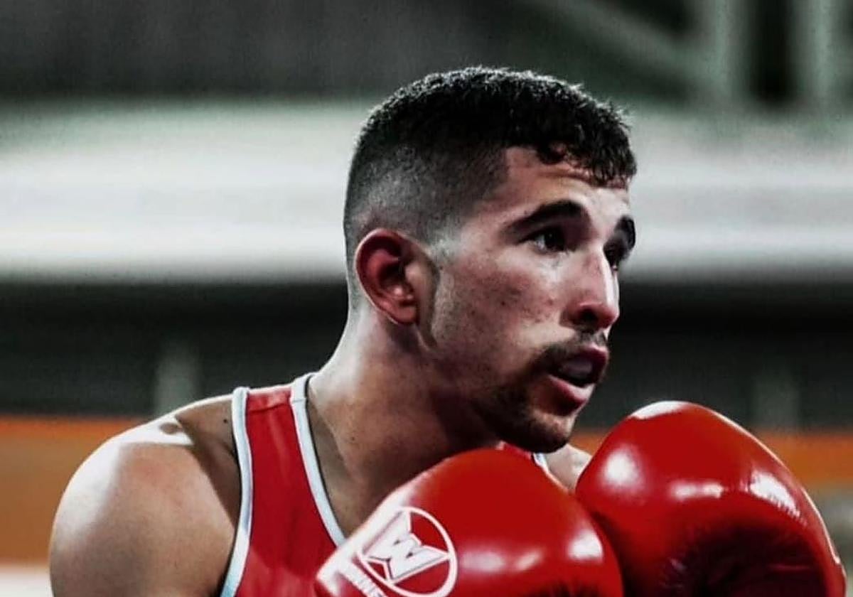 Néstor Ventura se estrenará en el ámbito profesional tras confirmar sus buenas maneras.