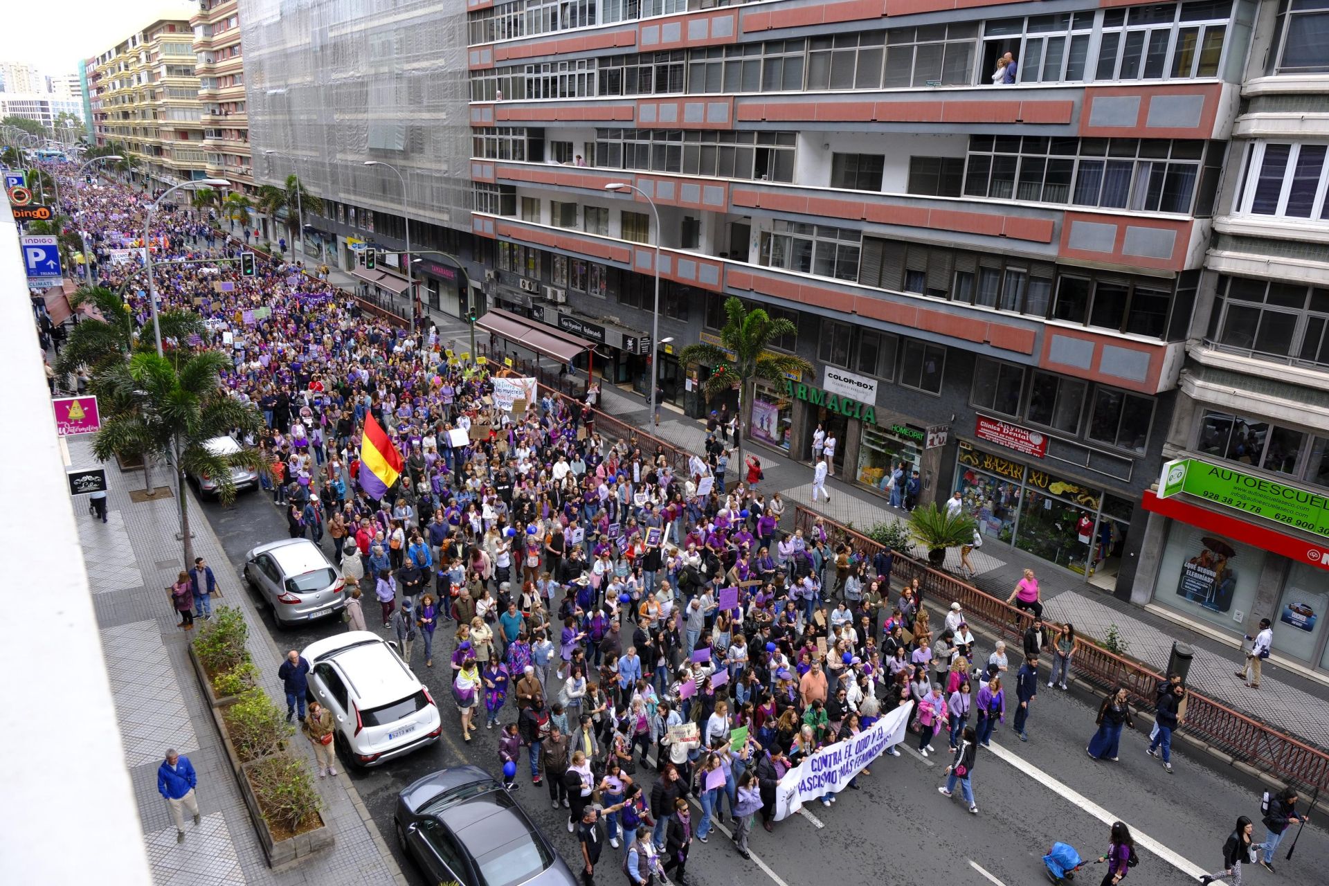 Las calles de la capital grancanaria se visten de lucha y orgullo