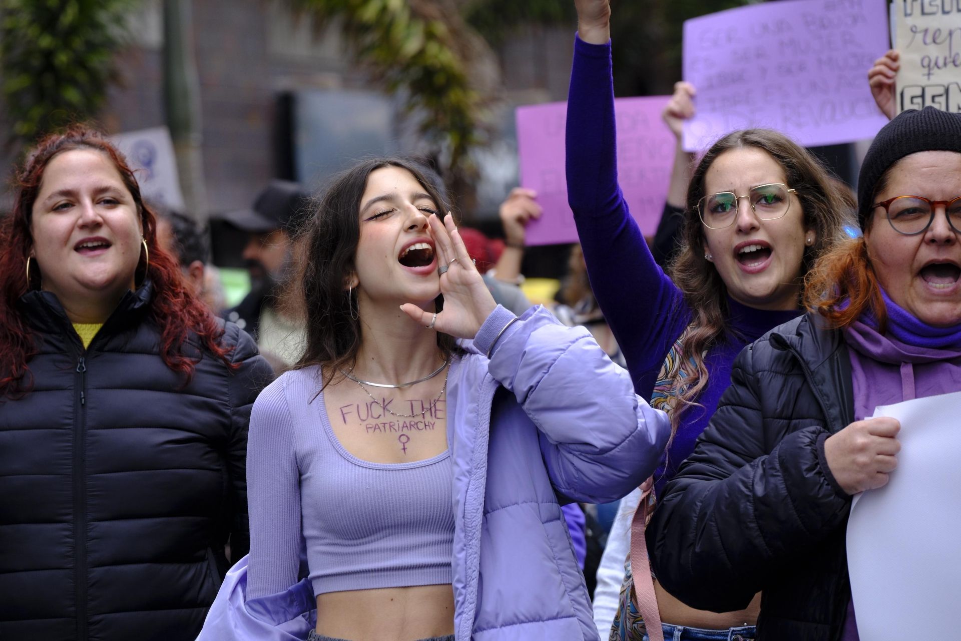 Las calles de la capital grancanaria se visten de lucha y orgullo