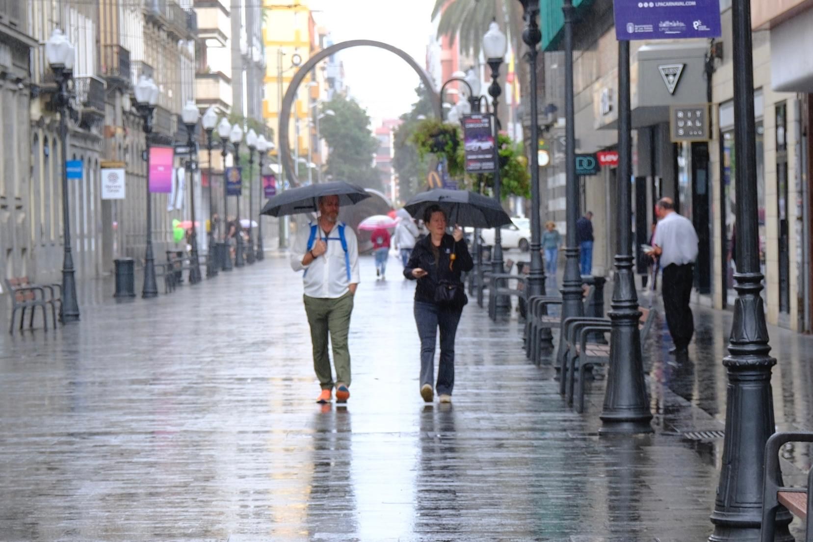 La capital grancanaria bajo el paraguas