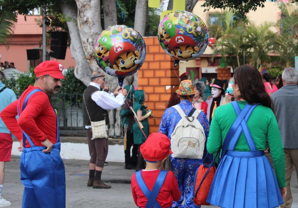 Actividades en el carnaval de día de Agüimes.