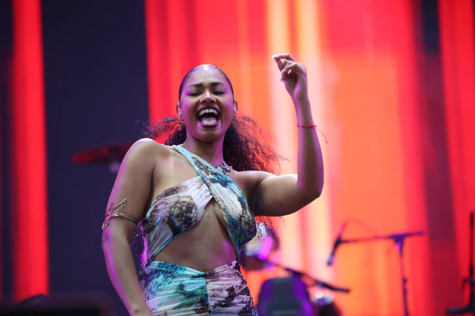 La música reina en el carnaval de día