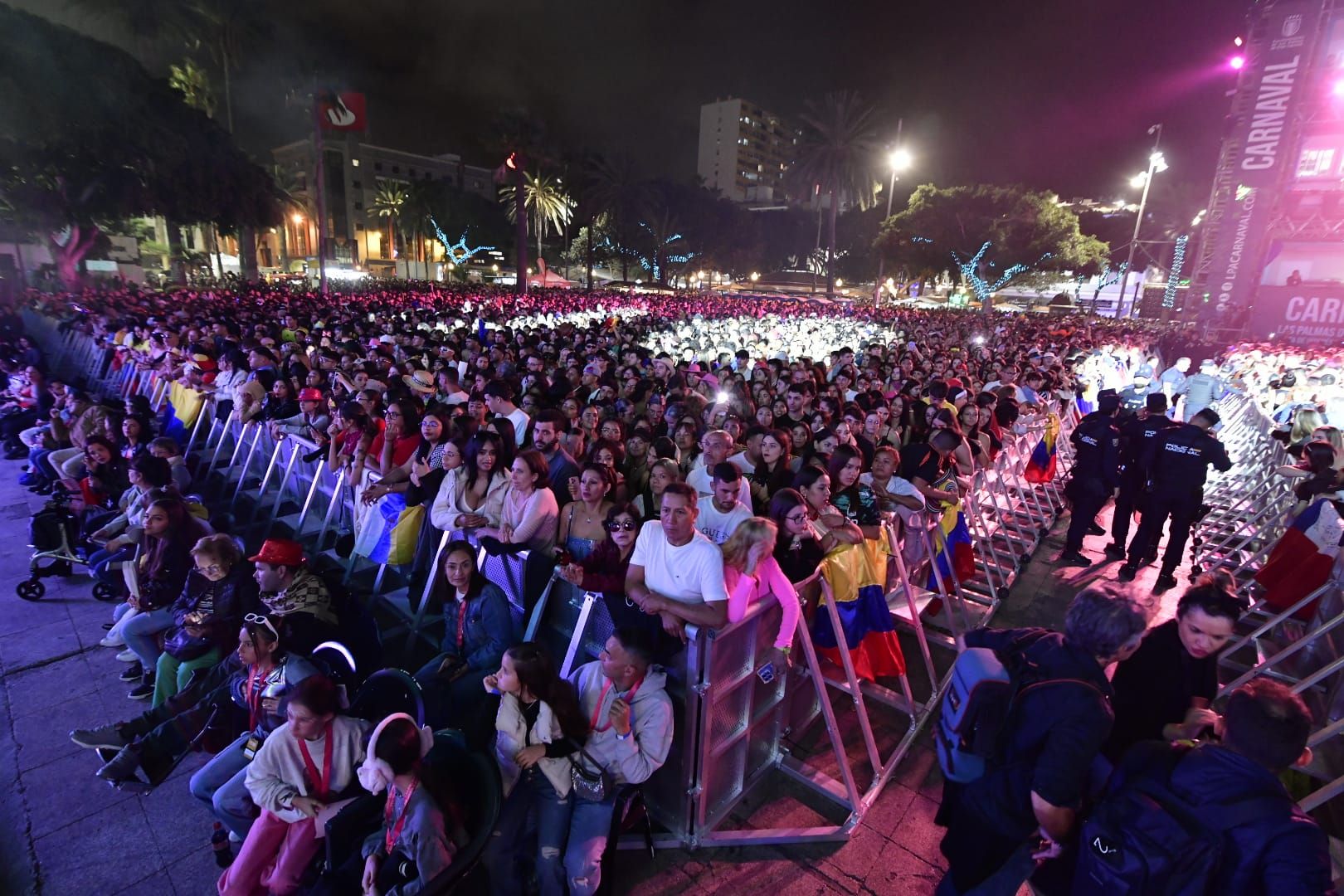 Maluma desata pasiones en el carnaval de Las Palmas de Gran Canaria