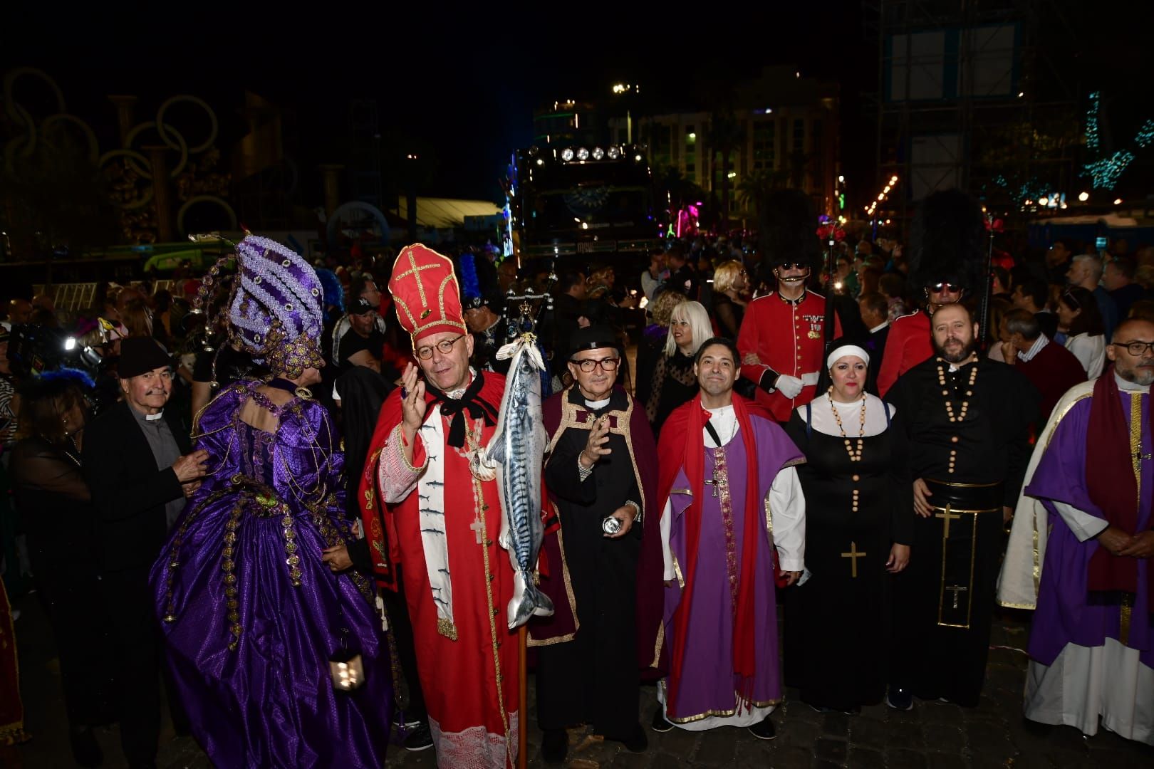 El carnaval de Las Palmas de Gran Canaria se despide con el entierro de la sardina