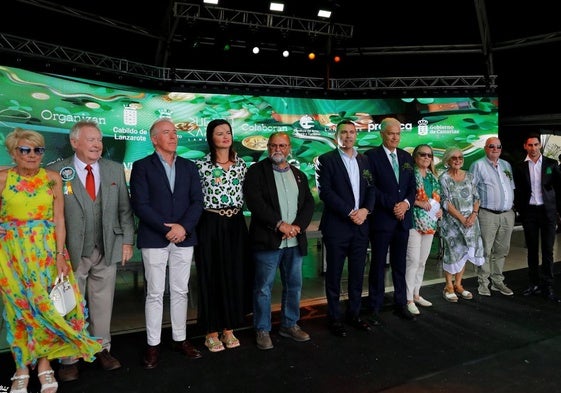 Homenaje en la plaza del Varadero a empresarios irlandeses.