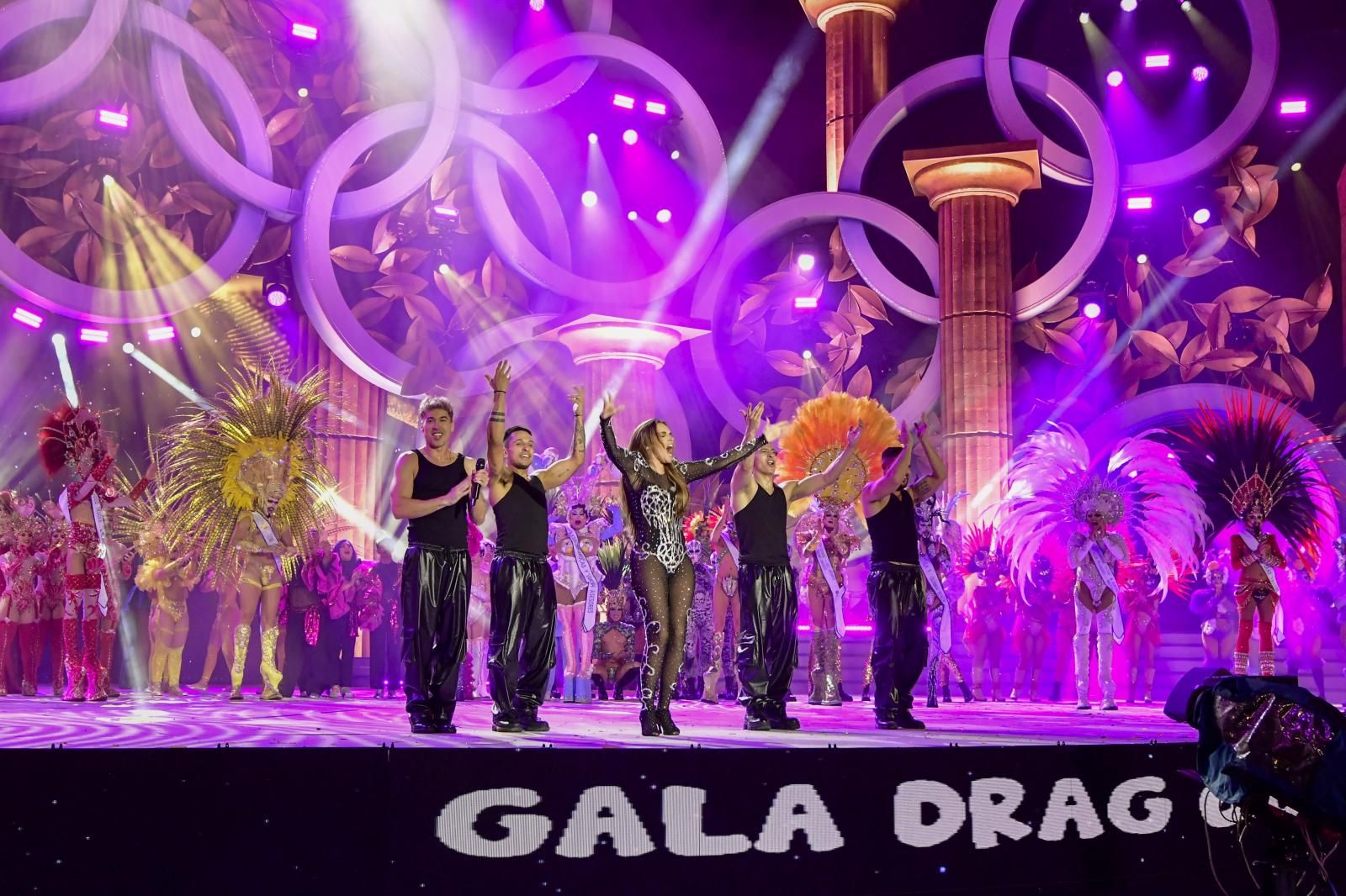 La gala drag se aleja algo más de su identidad