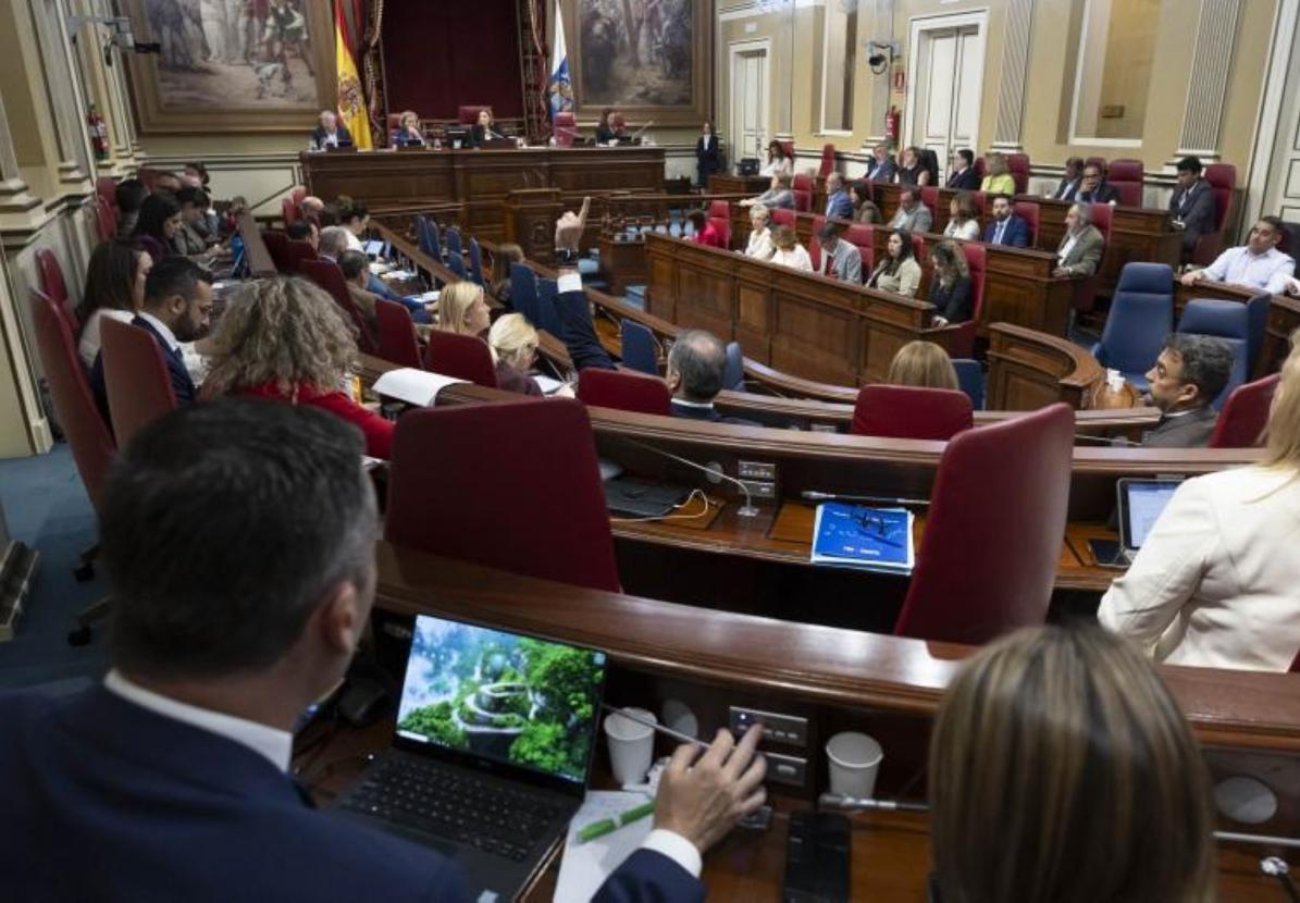 Imagen de archivo de una sesión plenaria en la Cámara regional.